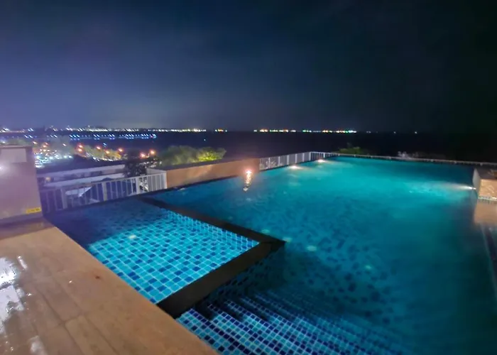 The Blu X Seaview F6